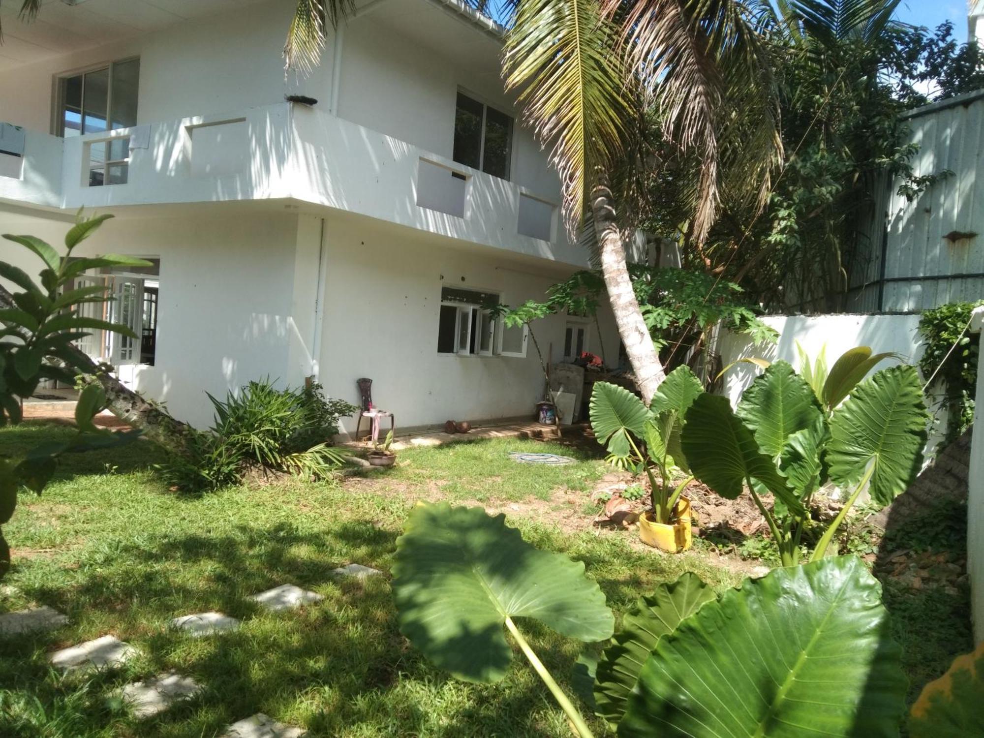 Ayu Hostel Ambalangoda  Extérieur photo